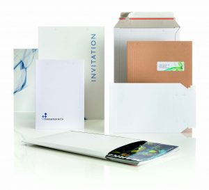 Pochette d'envoi en carton 100% recyclable avec fermeture adhésive